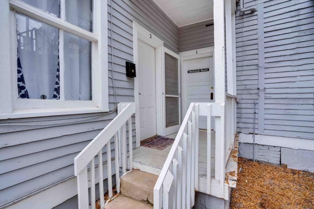 Cozy 1 Bed Historic Elmwood Park-Centennial House Apartment Columbia Exterior photo