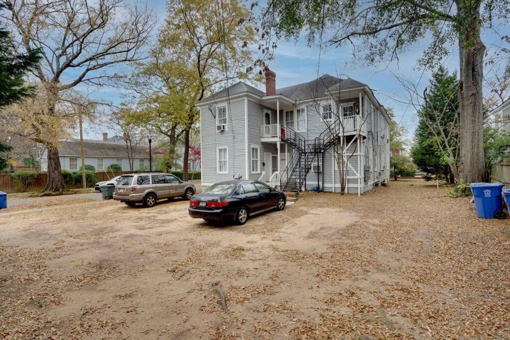 Cozy 1 Bed Historic Elmwood Park-Centennial House Apartment Columbia Exterior photo